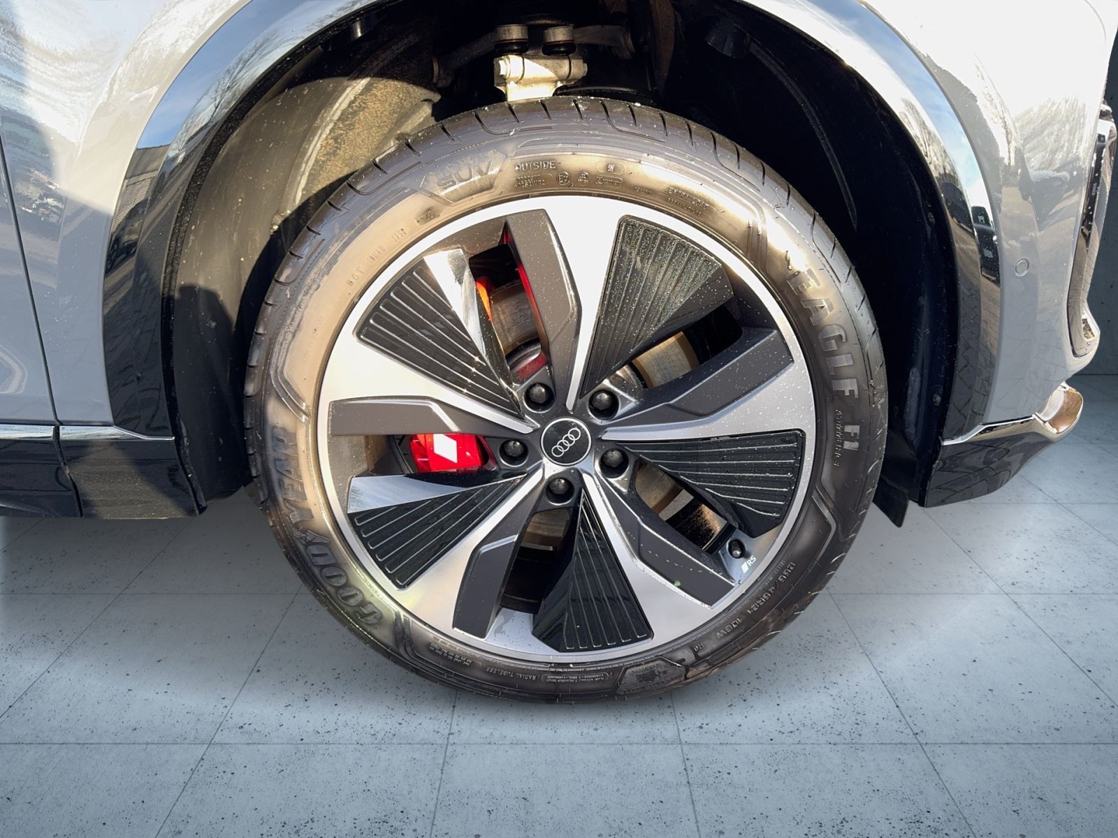 Audi SQ6 e-tron - Bild 8