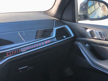 BMW X7 - 11