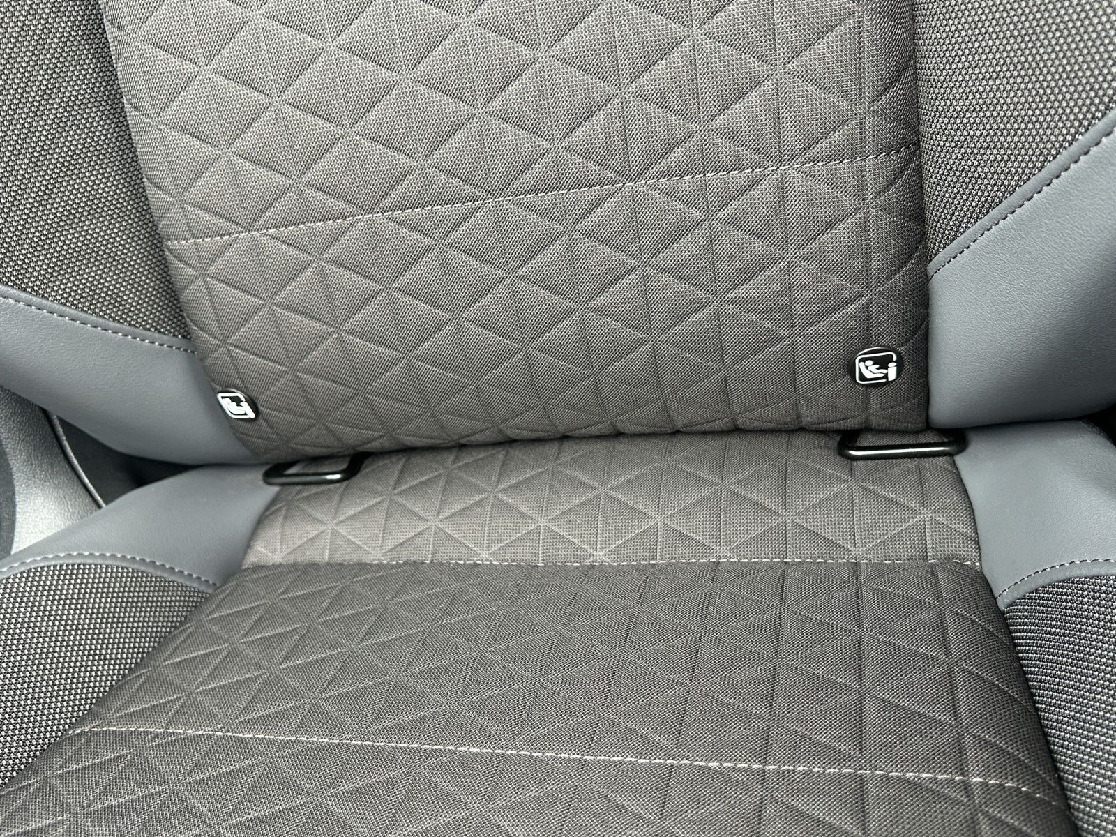Fahrzeugabbildung Volkswagen T-Cross Style DSG LED Navi VC RFK SHZ 17"