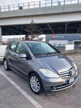 Mercedes-Benz MERCEDE A 180 CDI ELEGANCE 10/2011 - Mercedes-Benz A-Klasse: E10