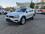 Volkswagen Tiguan Highline 2.0TDIDSG4Motion PRIVATVERKAUF! - : Privatverkauf
