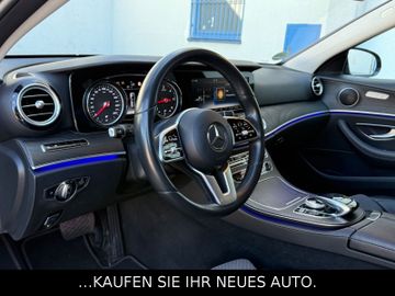 Mercedes E 220 - 11