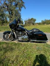 Harley-Davidson Street Glide Spezial FLHXS - Motorräder in Frankfurt