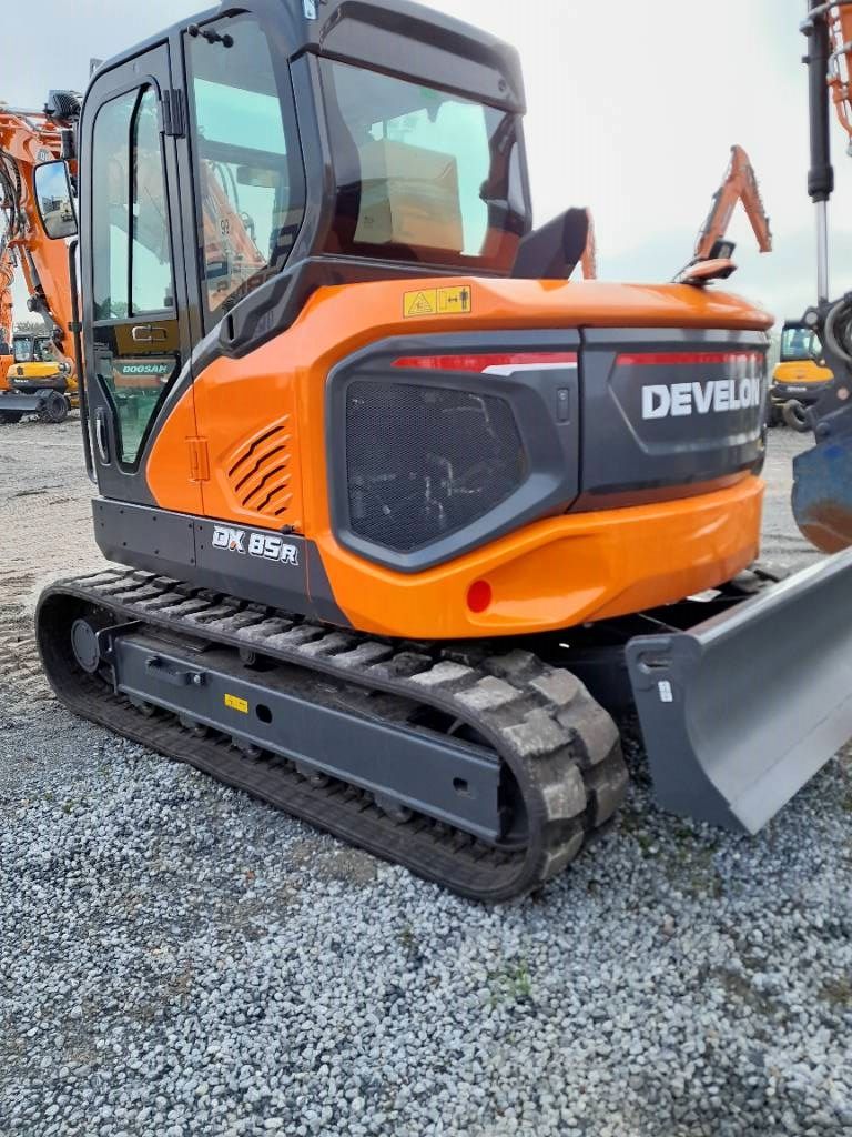 Fahrzeugabbildung Doosan DX 85 R-7 Verstellausleger