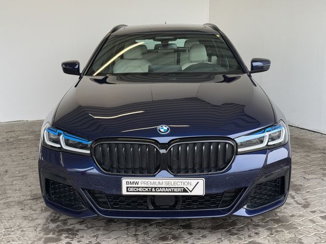 BMW 530e Tour. M Sport LiveCock.HUD.GSD.Keyl.ParkAss