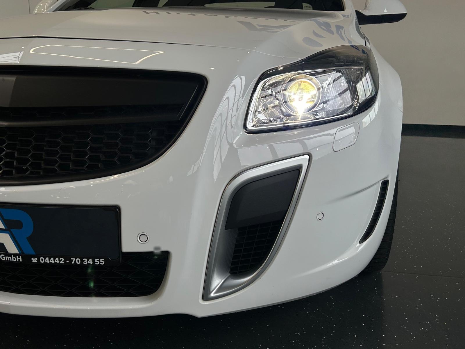 Opel Insignia OPC 2.8 V6 Turbo 325 ch BVM 4x4 / Cuir / Suspension adaptative / Sièges électriques chauffants / Xénon