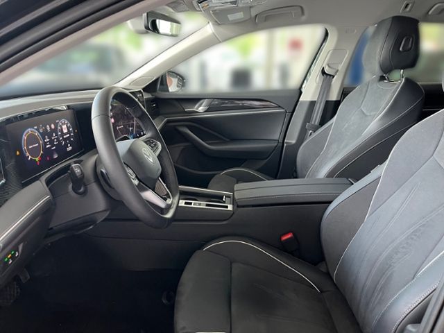 Fahrzeugabbildung Volkswagen Passat Variant 2.0 TDI DSG BUSINESS NAVI AREA VI