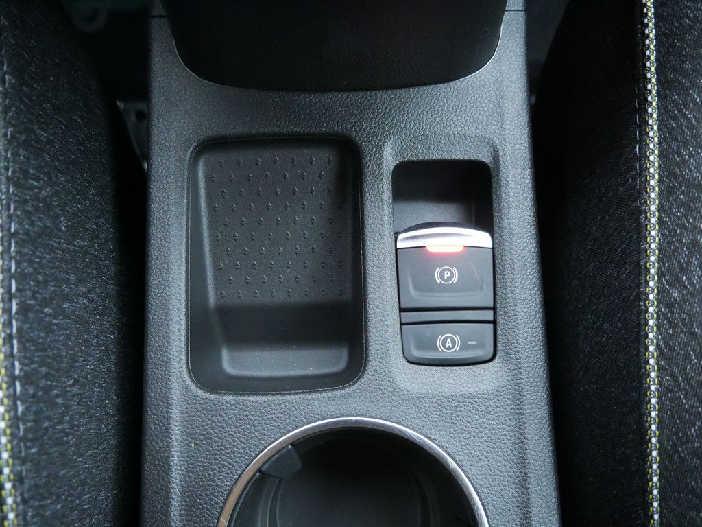 Fahrzeugabbildung Renault Captur Techno TCe 90