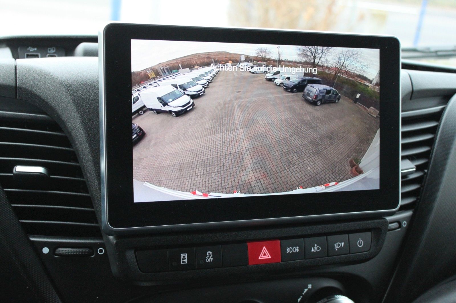 Fahrzeugabbildung Iveco 70C18HA8/P Schiebeplane