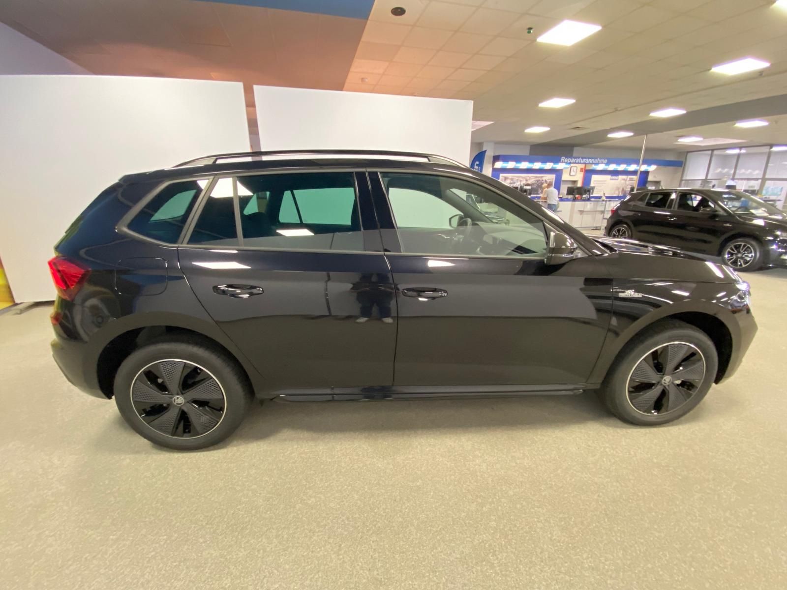 Fahrzeugabbildung SKODA Kamiq 1.5 TSI DSG Monte Carlo+MATRIX+PANO+5J GAR