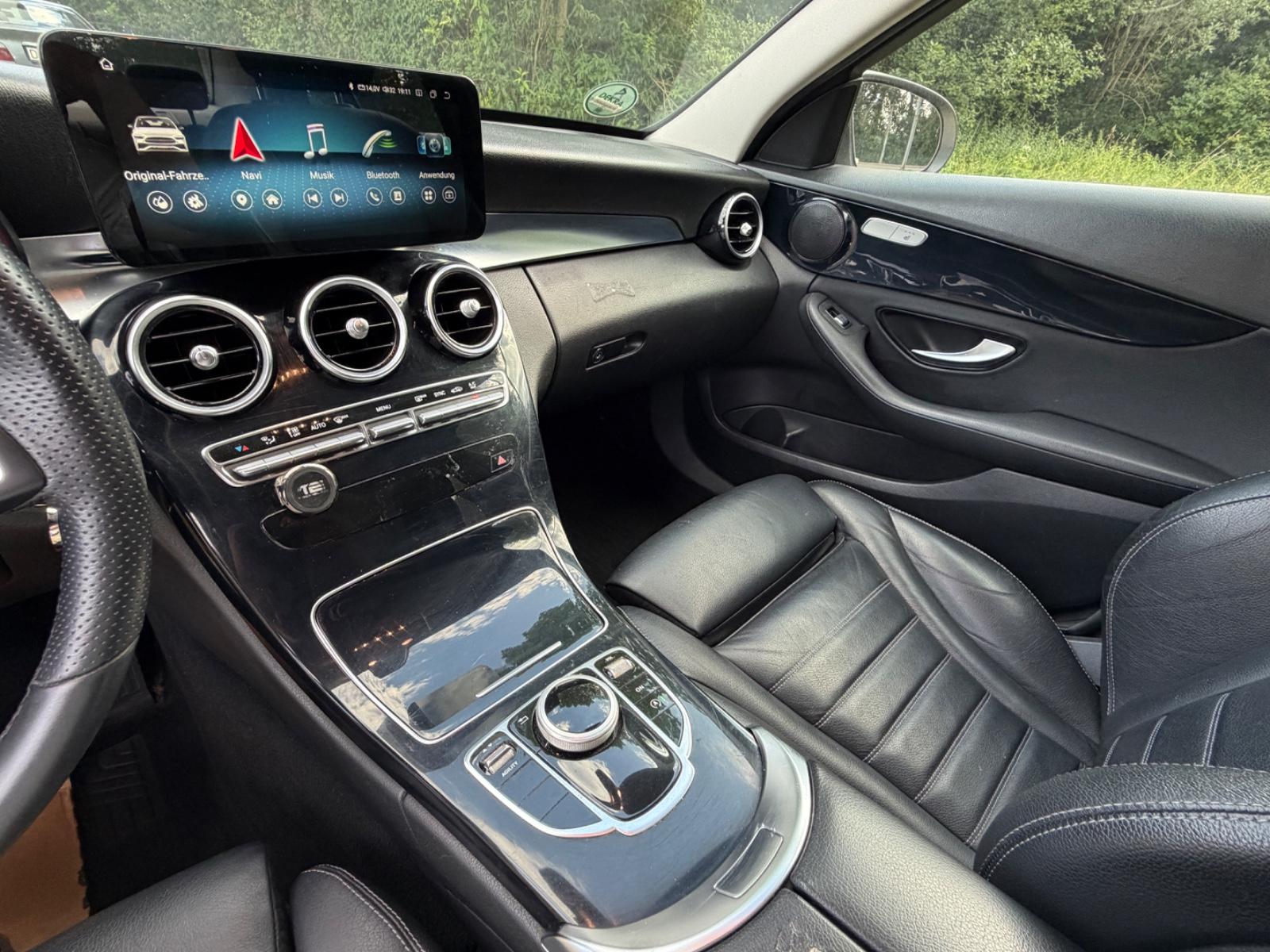 Mercedes-Benz C220d Lim. *Avantgarde *Leder *Navi *Kamera *SHZ