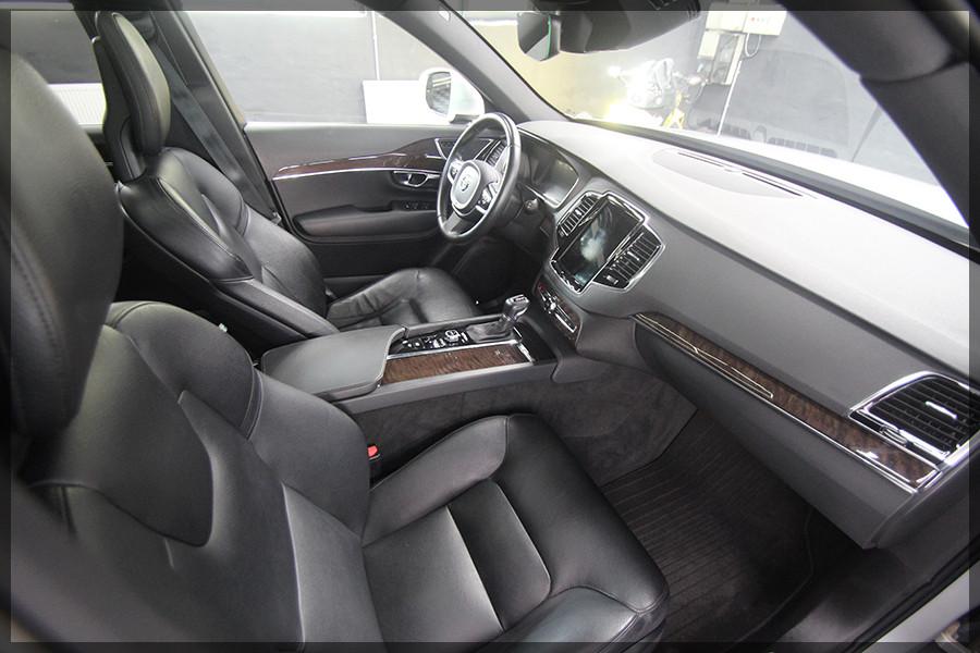 Volvo XC90 T6 Momentum NAVI / PANO / CAM