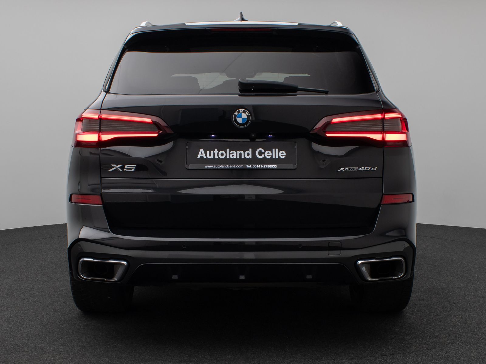 Fahrzeugabbildung BMW X5 xD40d M Sport Panorama 360° HUD DAB HiFi AHK