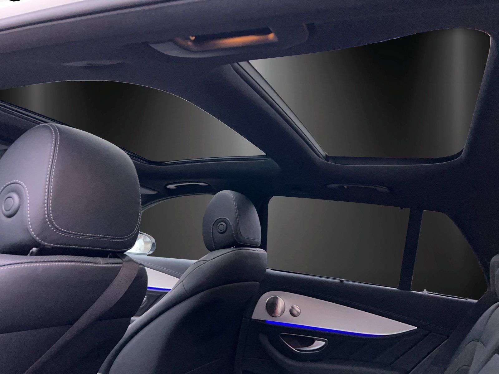 Fahrzeugabbildung Mercedes-Benz E 53 AMG T DISTRO Perf.AGA Driver's Standhz Pano