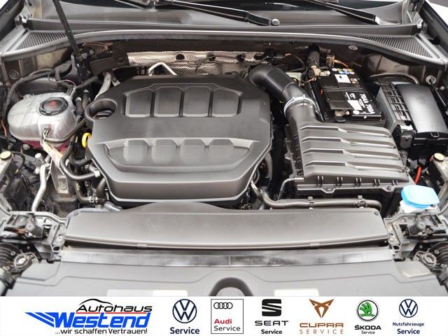 Fahrzeugabbildung Audi Q3 S line 45 TFSI 180kW qu. S tr. LED AHK Navi