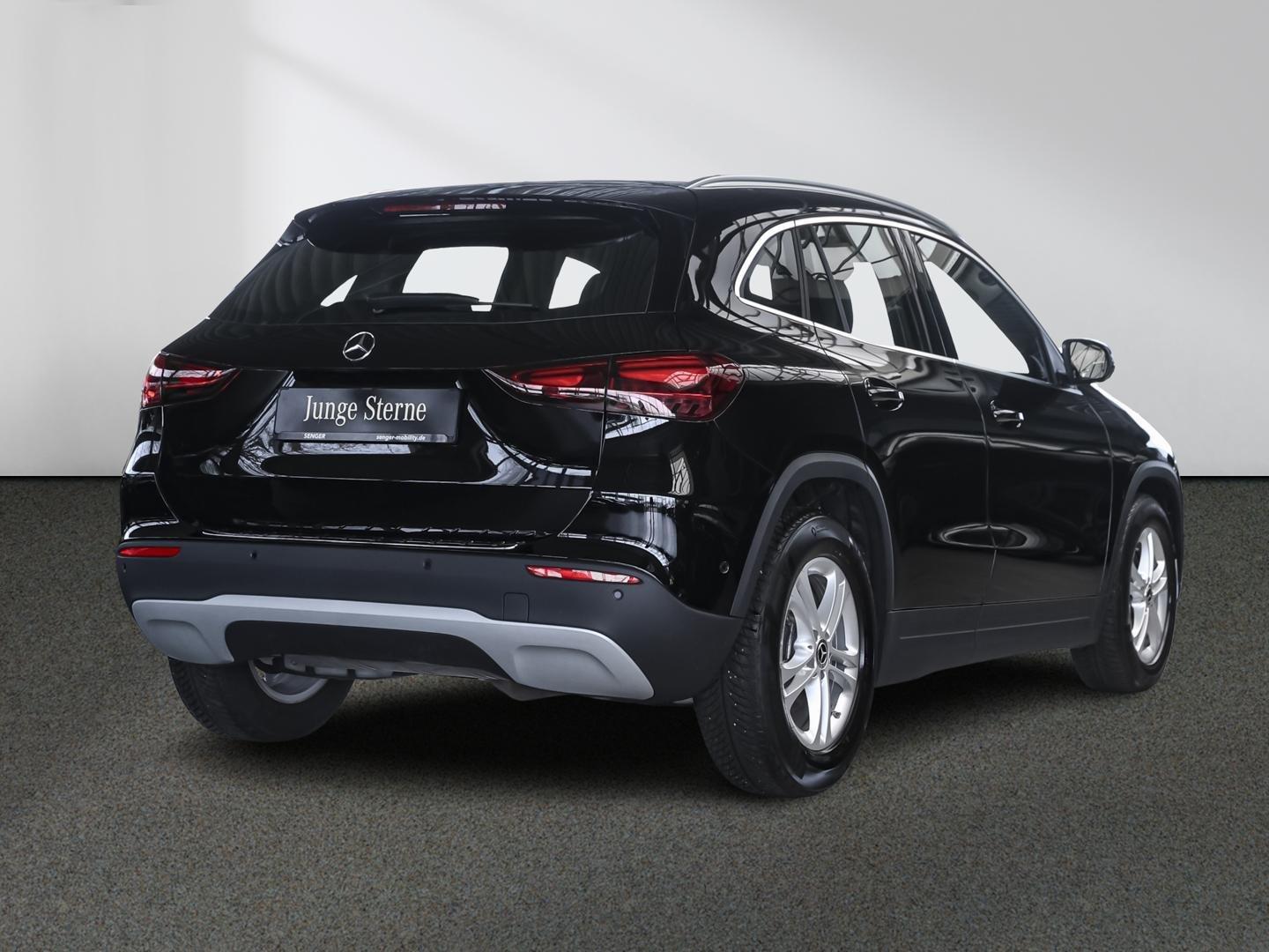 Mercedes-Benz GLA 200 Rückfahrkamera Sitzheizung MBUX-Navi LED
