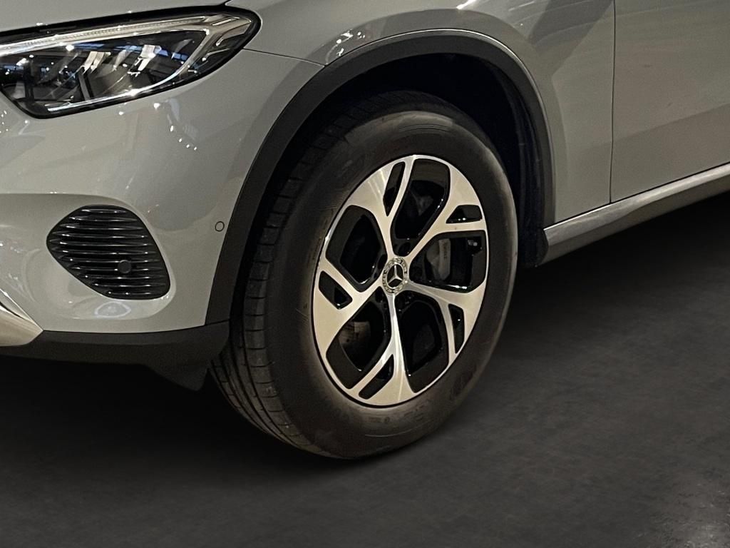 Fahrzeugabbildung Mercedes-Benz GLC 300 e 4M AHK ACC Pano Sitzklima 360° Massage