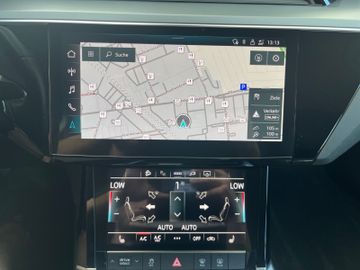 Audi Q8 e-tron - 10