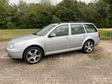 Volkswagen Bora 1.9TDI 96kW Highline Variant Highline - Volkswagen Bora mit Diesel-Antrieb: Kombi, 1.9