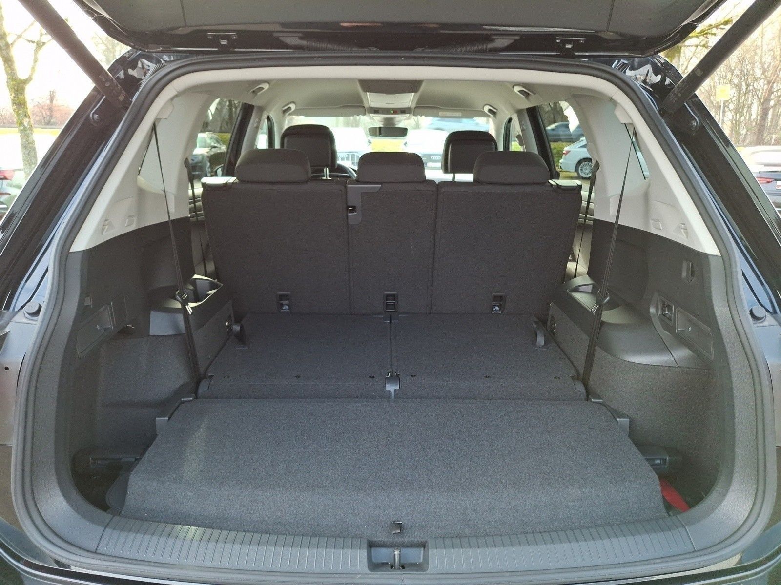 Volkswagen Tiguan Allspace - Bild 13