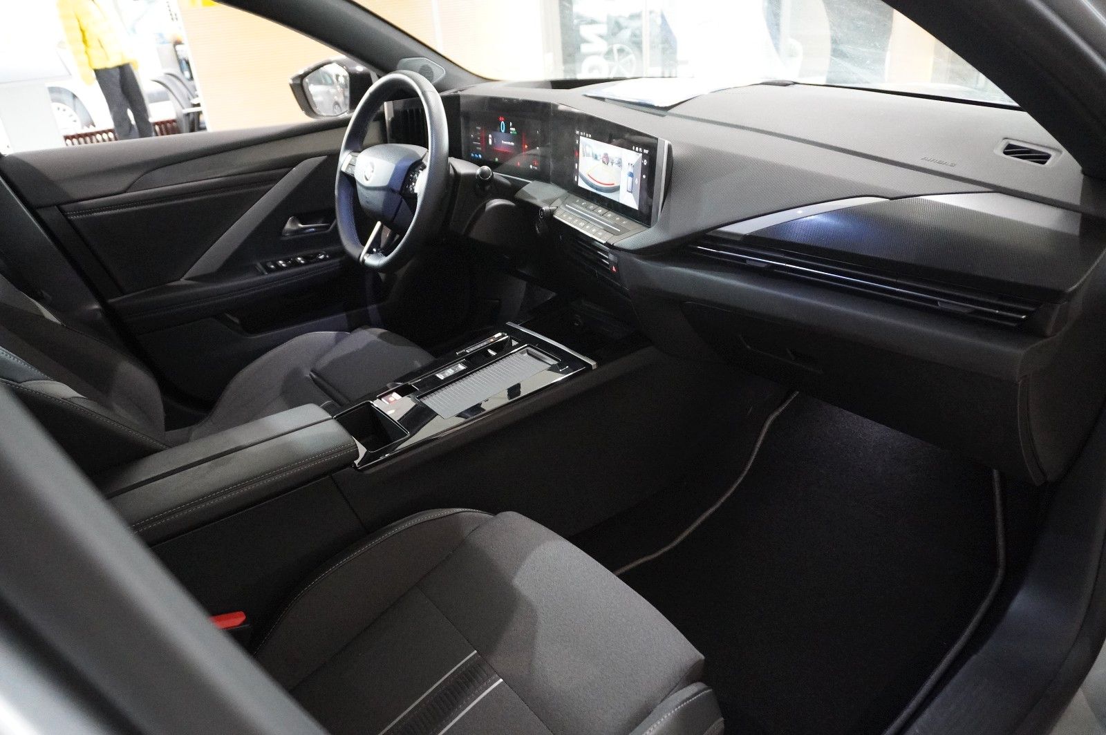Fahrzeugabbildung Opel Astra L Lim. 1.6 HYBRID GS SPORT NAVI/360°/SPORT