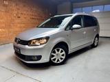 Volkswagen Touran Life BMT 1.6 TDI+7-SITZE+PANO+KAMERA+NAVI - VW Touran Gebrauchtwagen in Frankfurt
