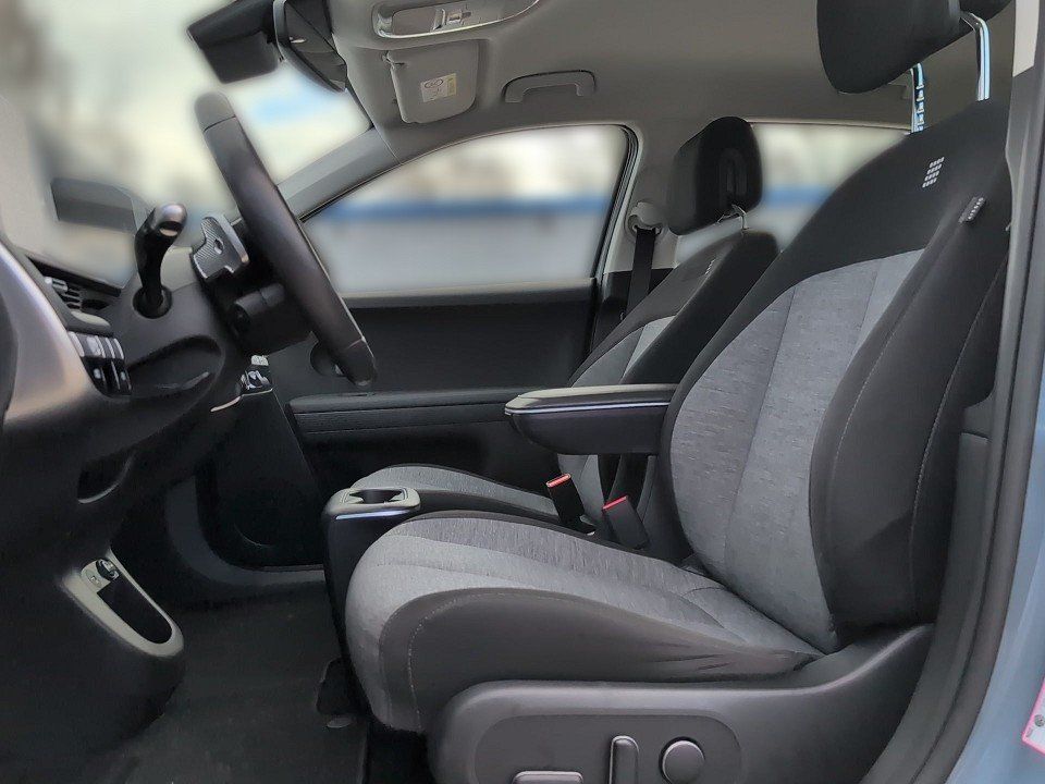 Fahrzeugabbildung Hyundai IONIQ 5 77kWh DYNAMIQ ASSIST-P 1HD NAV+CARPLAY++