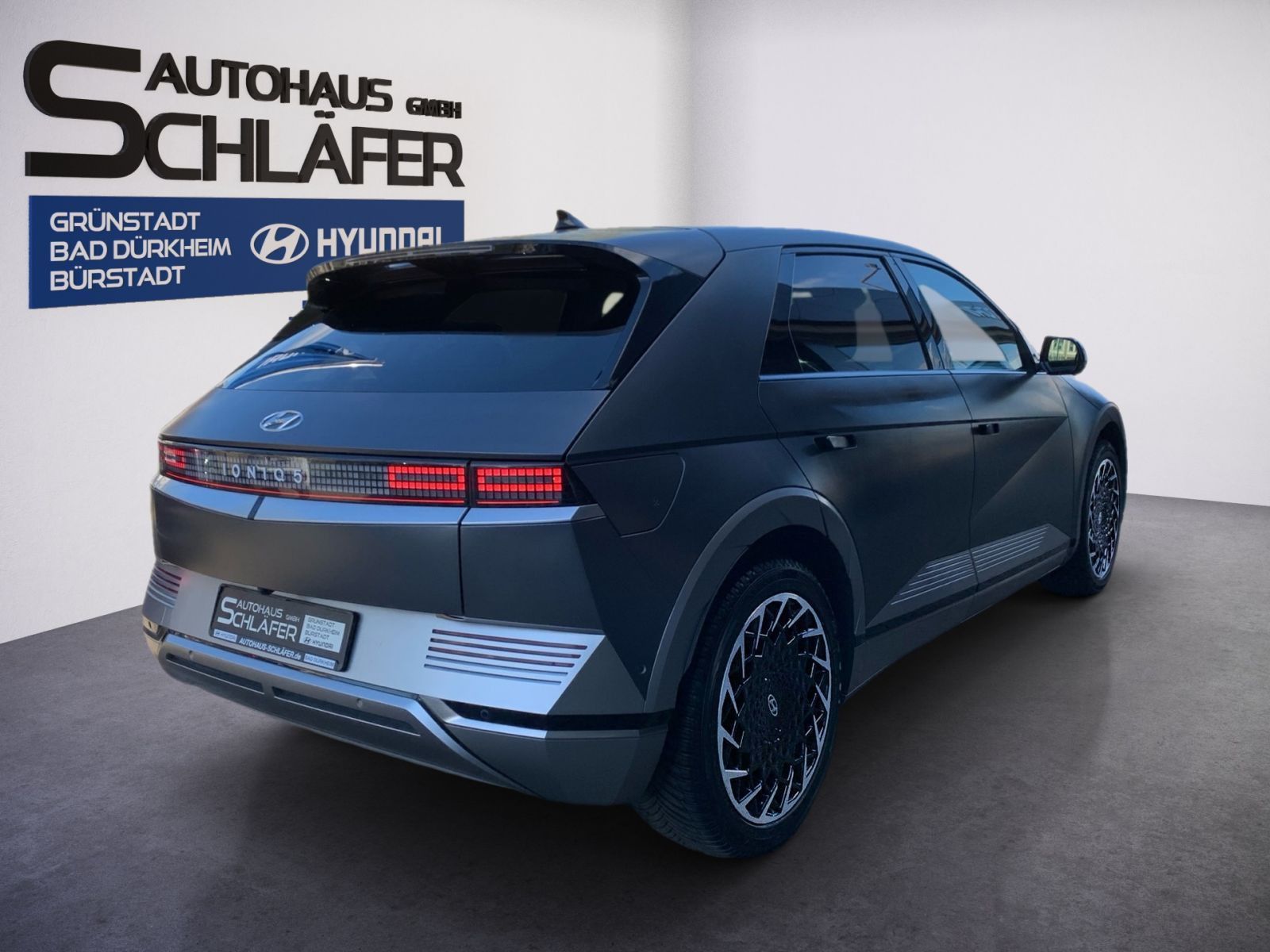 Fahrzeugabbildung Hyundai IONIQ 5 Uniq 4WD 72,6 kWh 20Zoll 1Hd