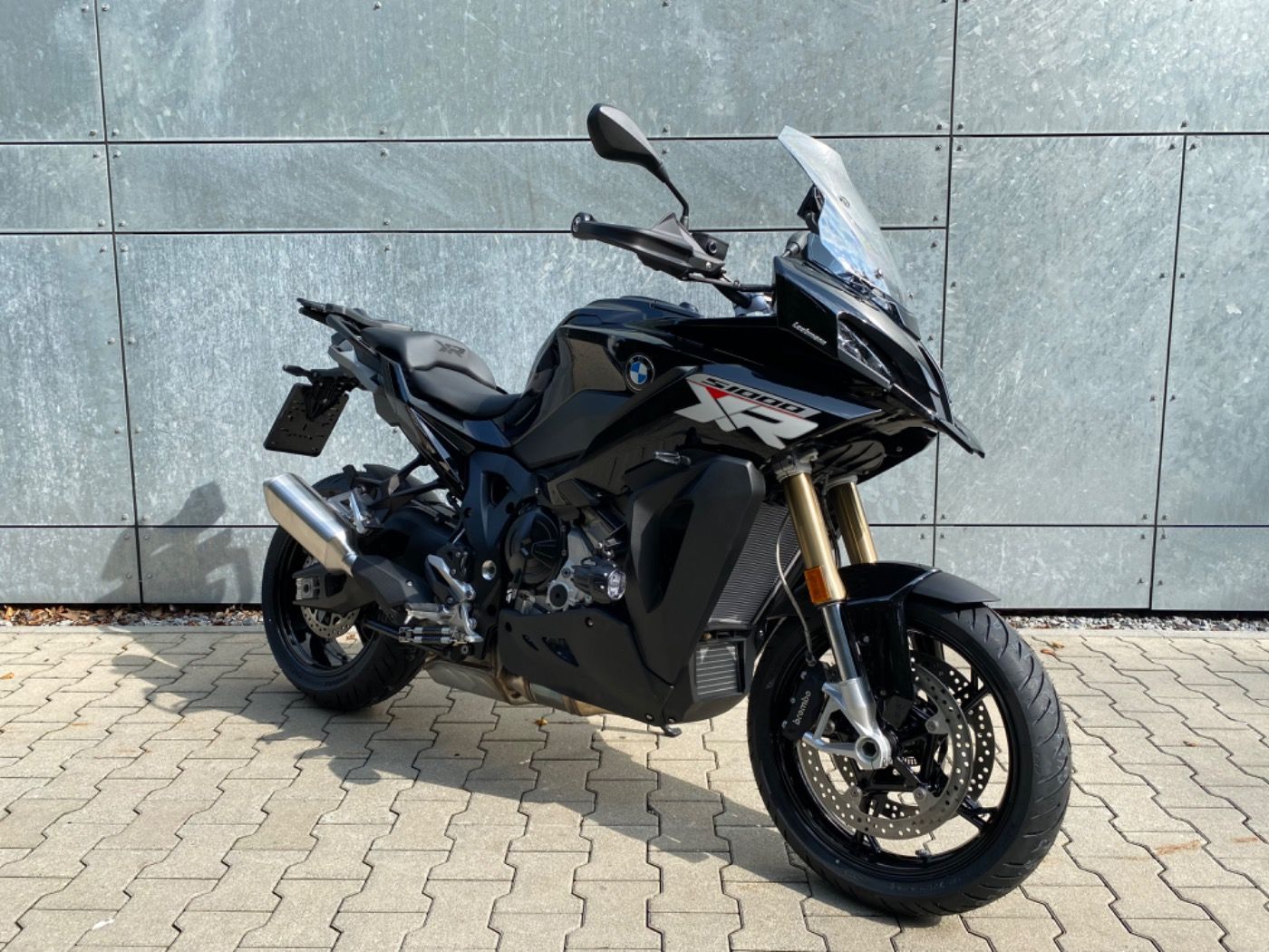 Fahrzeugabbildung BMW S 1000 XR Modell 2024 Touren- und Dynamik Paket