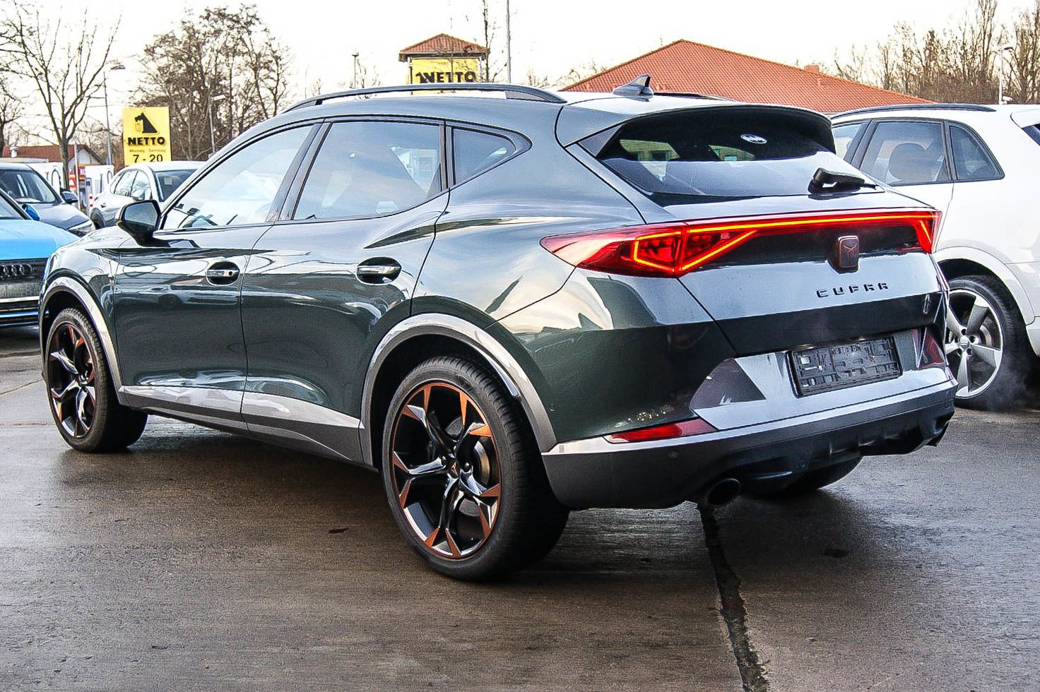 Fahrzeugabbildung CUPRA Formentor VZ 2.0i DSG DARK CAMOUFLAGE COPPER ACC