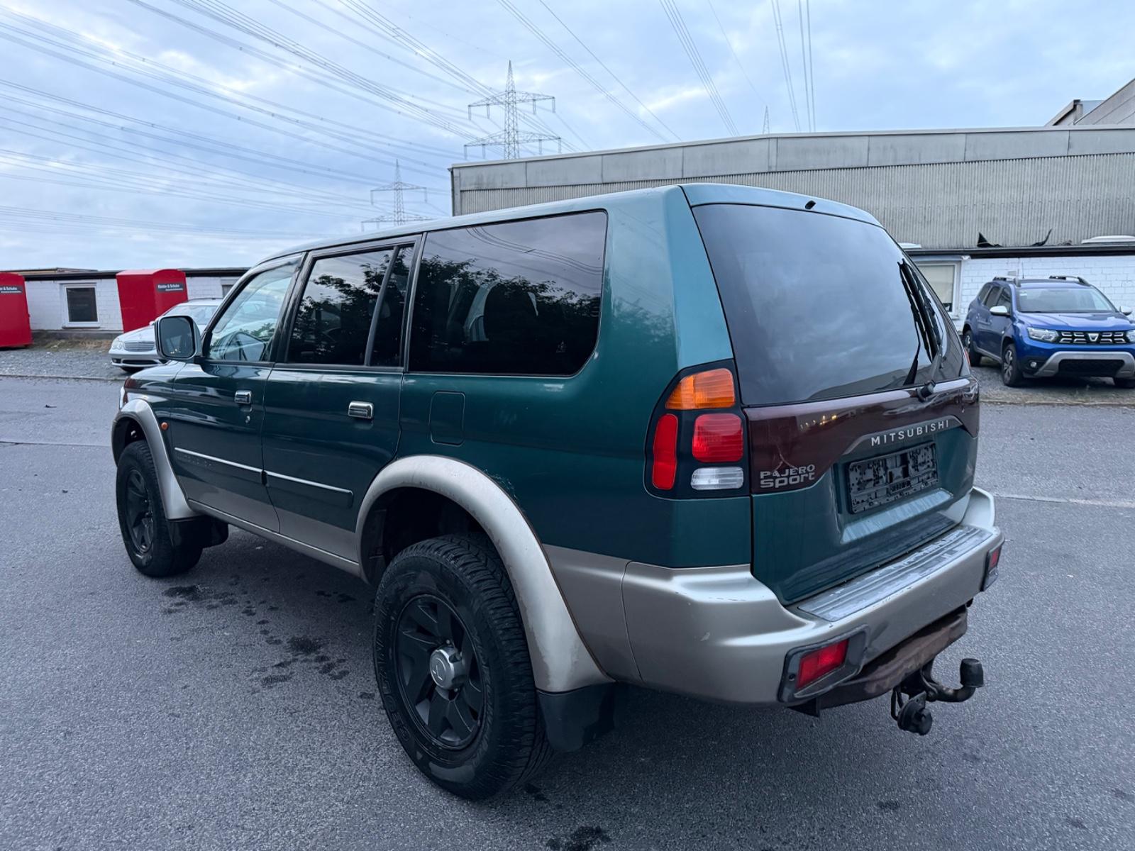 Mitsubishi Pajero 2004 — photo 7