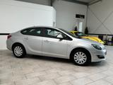 Opel Astra 1.4 T Active Navi*PDC*Klimaaut.*Sitzheiz. - Opel Astra Gebrauchtwagen in Erfurt
