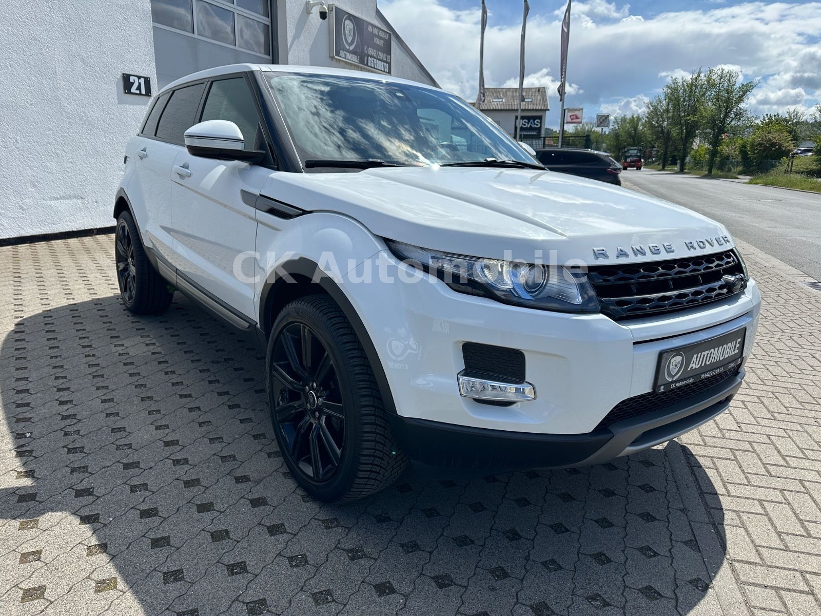 Fahrzeugabbildung Land Rover Range Rover Evoque Pure/Navi/Kamera/PDC