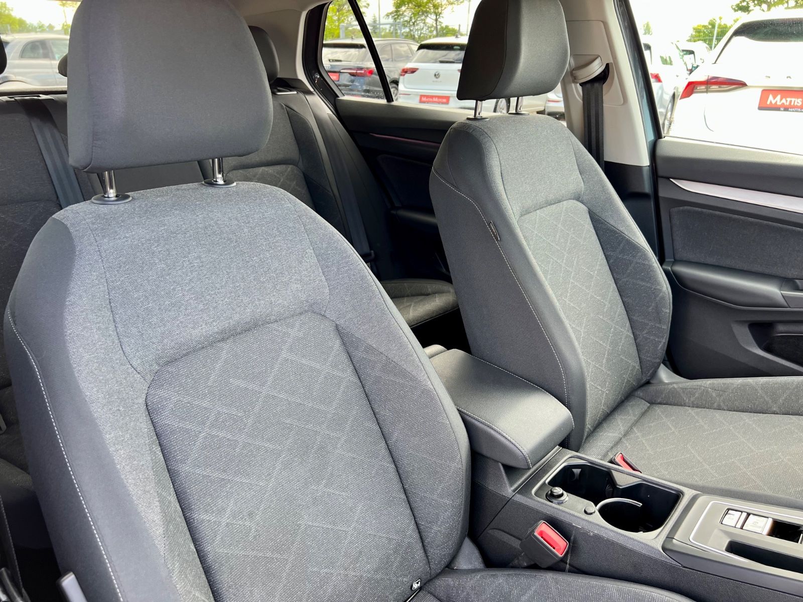 VW Golf 1.5 eTSI OPF DSG Life GZJR AAC SHZ KAMERA