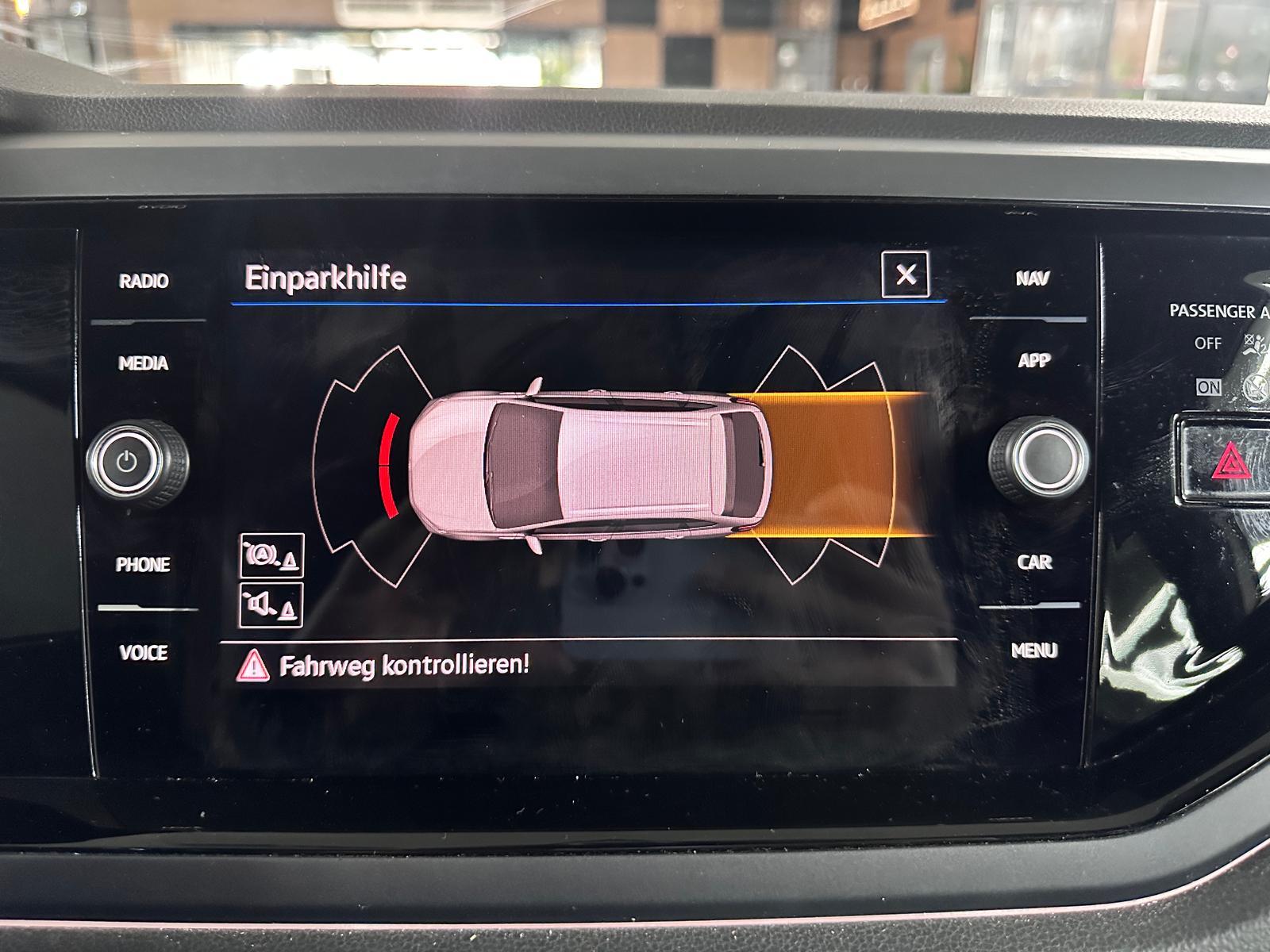 Volkswagen Taigo R-Line 1.0 TSI CARPLAY/NAVI/IQ.LIGHT, миниатюра 22