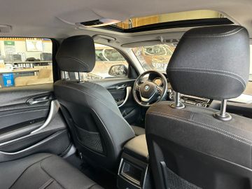 BMW 120 i Sport Line *LED*Navi*Schiebedach*