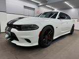 Dodge Charger 6.4 SRT Scat Pack/Last Call/Dynamic Pack - Dodge Charger mit Panoramadach