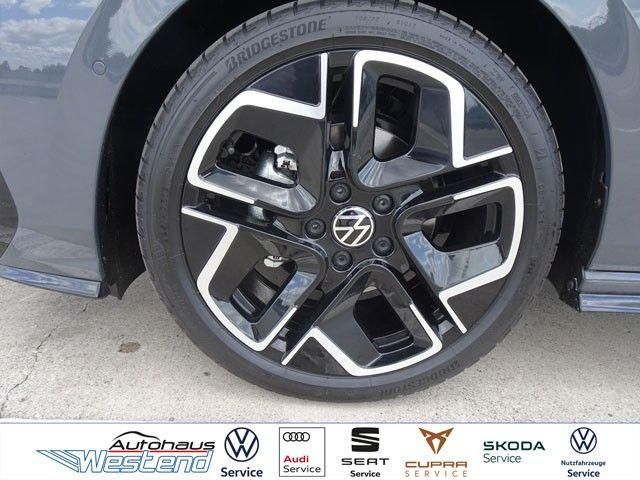 Fahrzeugabbildung Volkswagen Golf Var. R-Line 1.5l eTSI 110kW DSG LED Navi