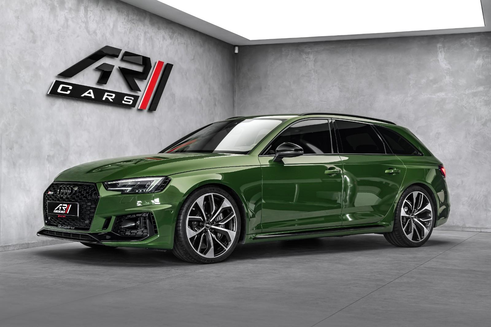 Audi RS4 Avant 2.9 TFSIquattro*Keramik*RS Dynamik*B&O