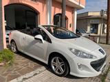Peugeot 308 2.0 HDi 136CV CC aut. Féline - Peugeot 308 mit Diesel-Antrieb: Cabrio, 2.0