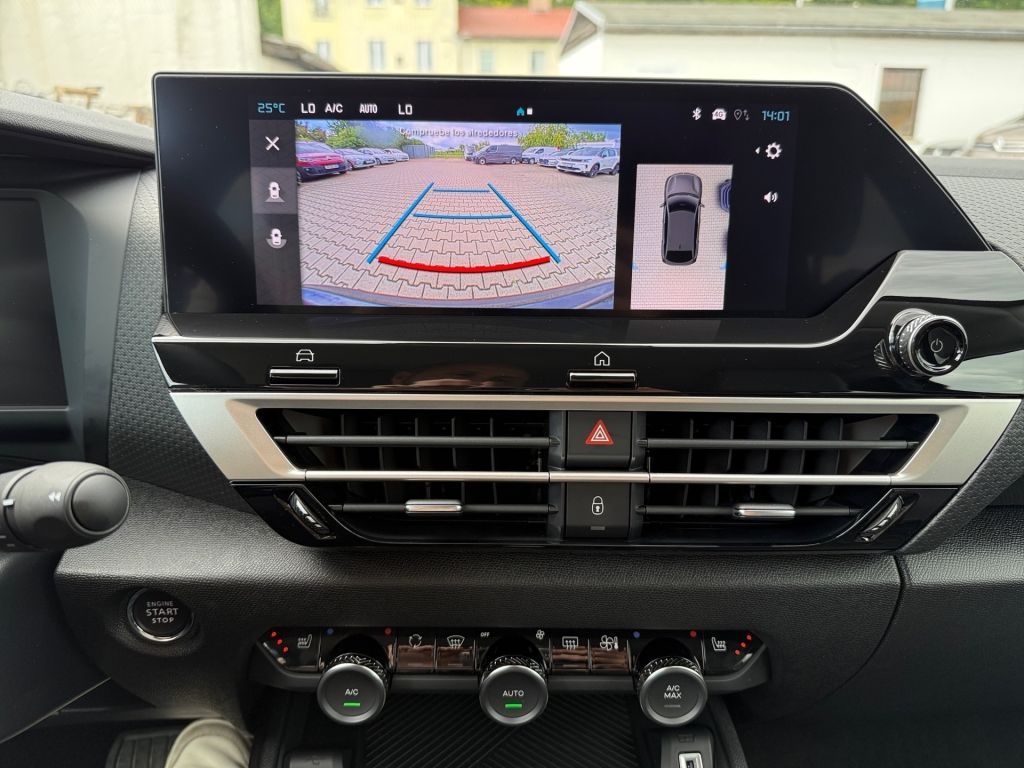 Fahrzeugabbildung Citroën C4 Hybrid 145 COLLECTION
