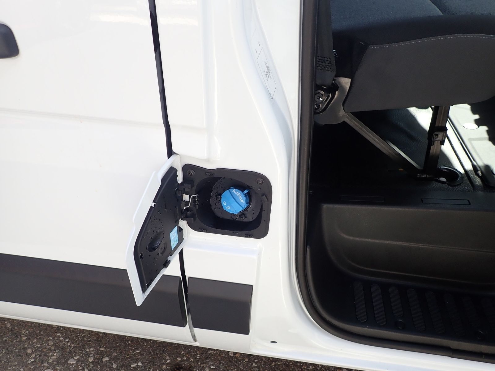 Fahrzeugabbildung Renault Master III Kasten L2H2 3.5to