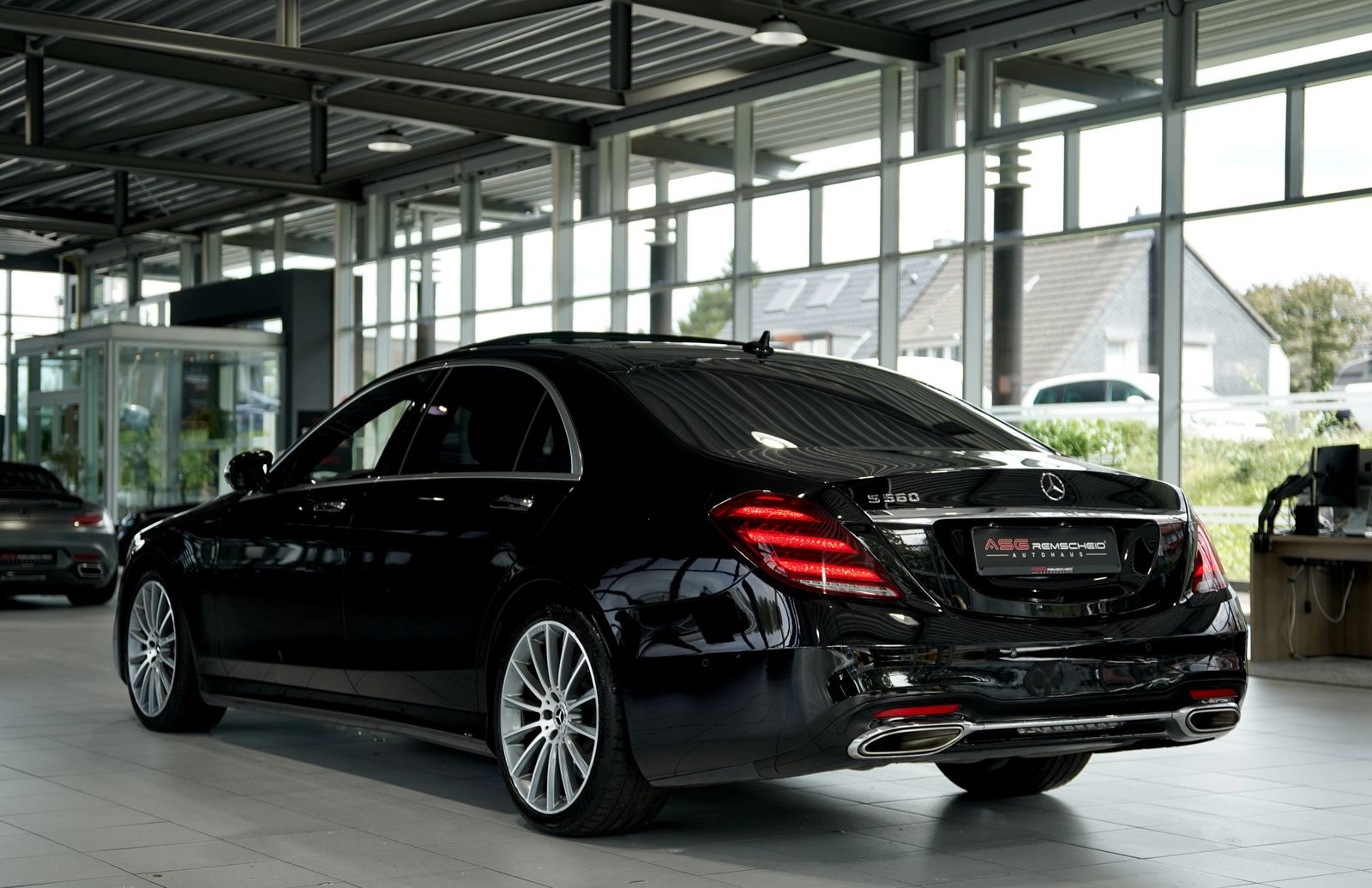Mercedes Benz S 560