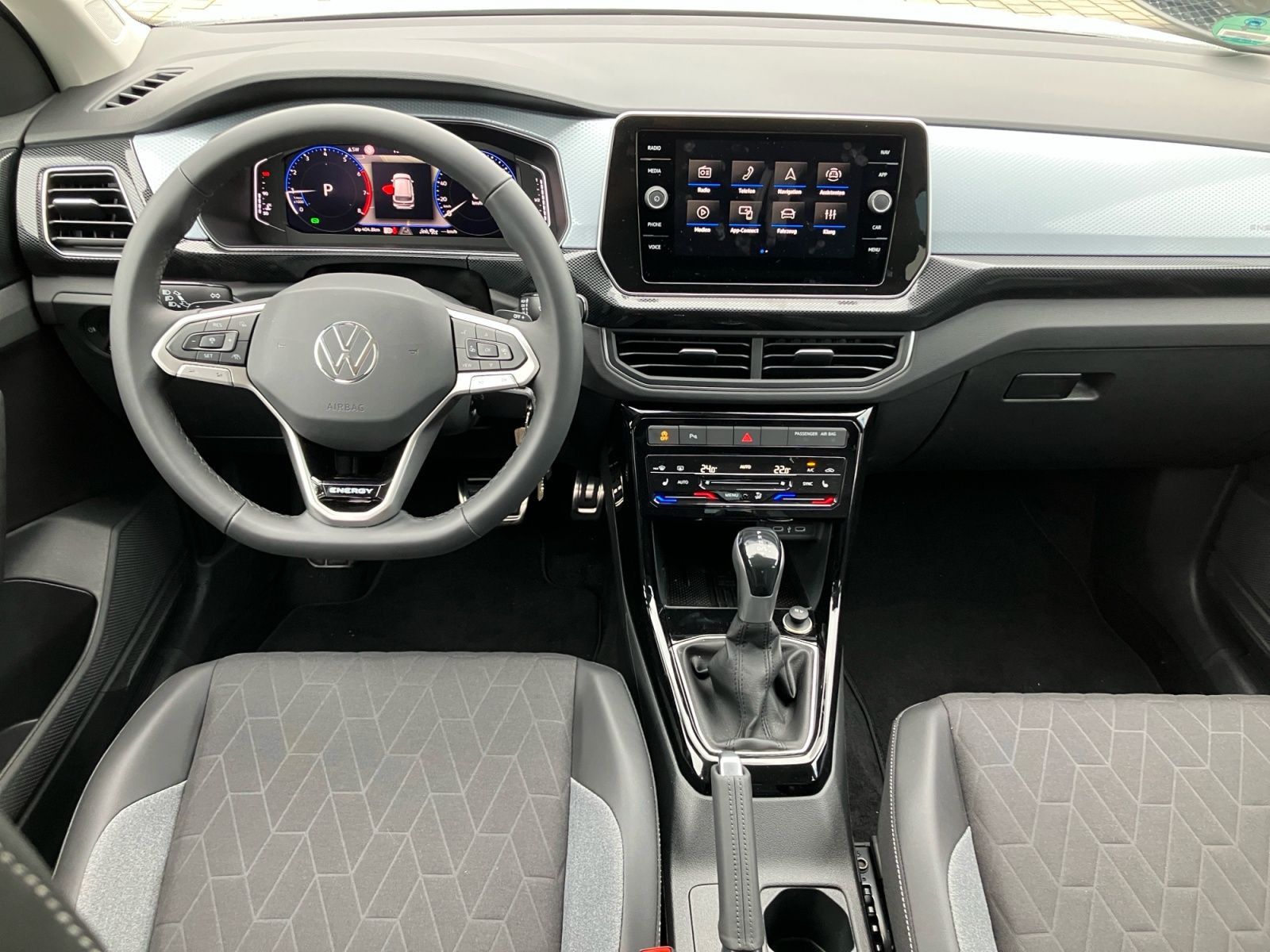 Volkswagen T-Cross - Bild 8