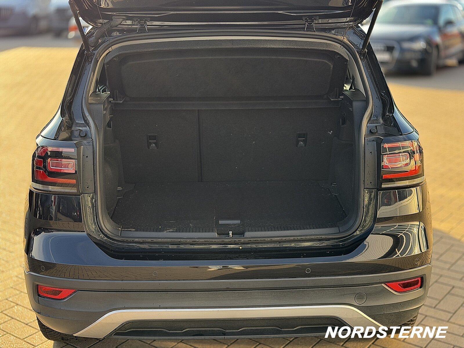 Volkswagen Automatik KLIMA NAVI RÜCKKAMERA Active Klima/BC