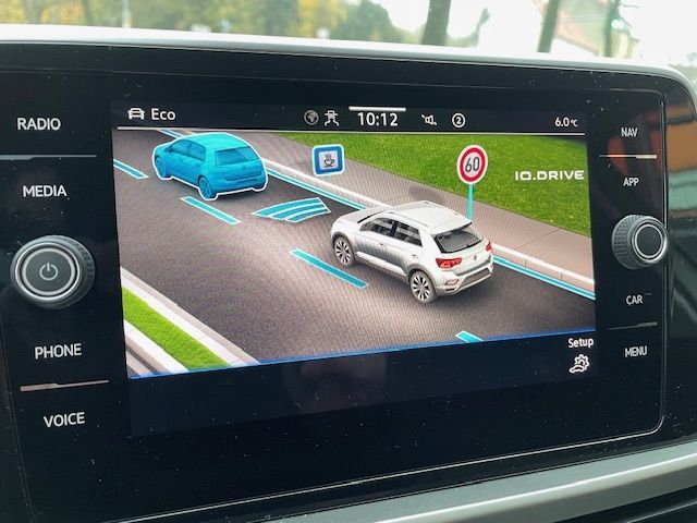 T-Roc Move 1.5 TSI DSG Navi Kamera digitales Coc