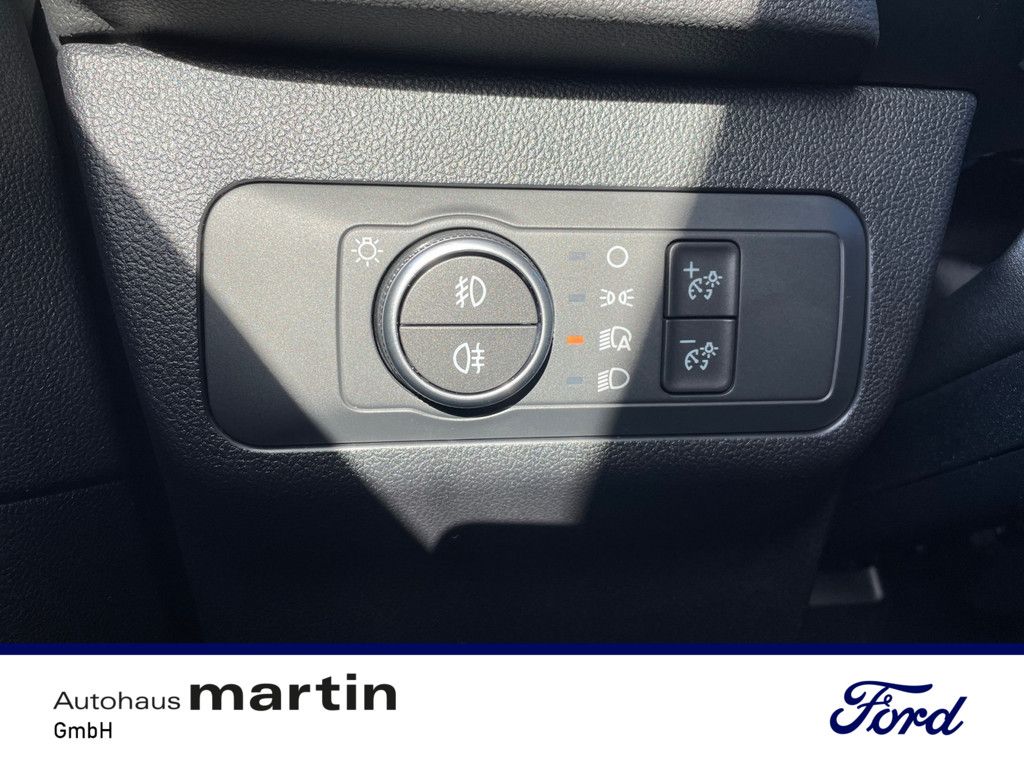 Fahrzeugabbildung Ford Kuga 2.5 Duratec Hybrid FHEV Titanium FWD LED