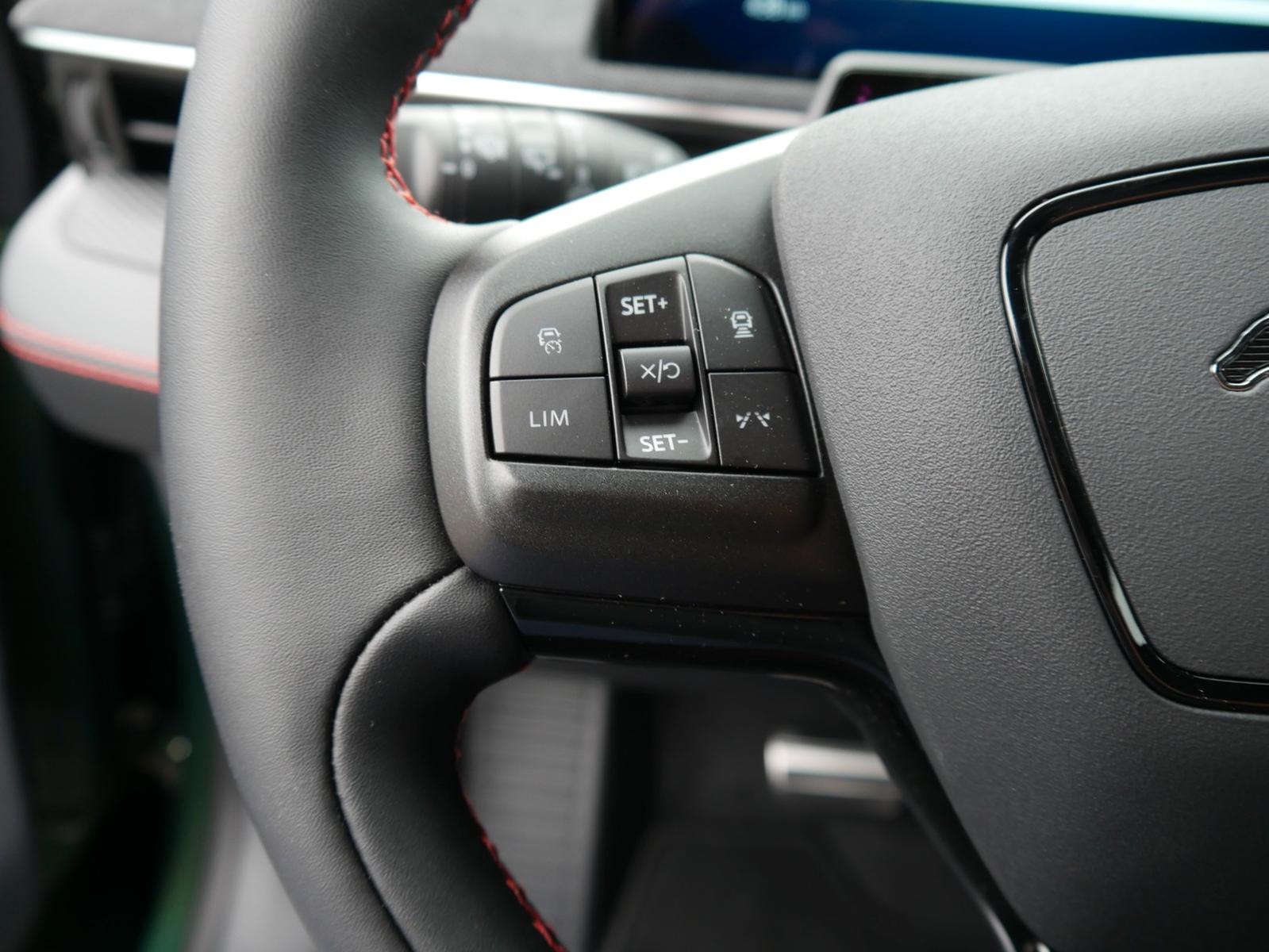 Ford Mustang Mach-E Premium Extend Range Wärmepumpe