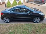 Peugeot 207 CC Roland Garros 120  - Peugeot 207 mit Benzin-Antrieb: Cabrio, Garros Roland