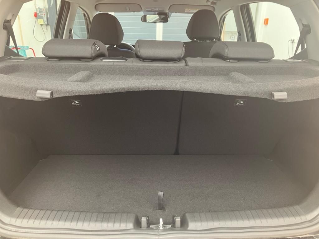 Fahrzeugabbildung Hyundai i10 Navi SHZ KAM PDC SpurH